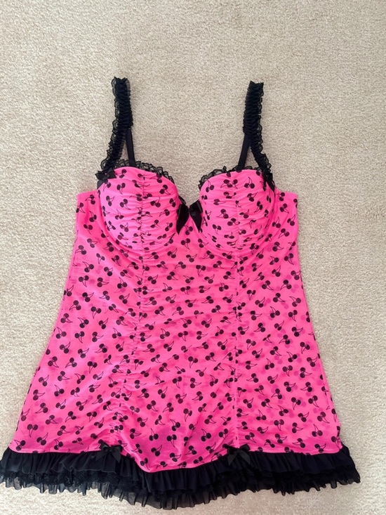 La SENZA Other - Vintage Y2K/2000s Coquette La Senza Hot Pink Cherry-Print Babydoll Chemise/Slip